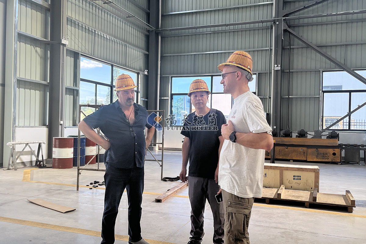 歡迎意大利木材加工設備客戶來訪福天輥筒
