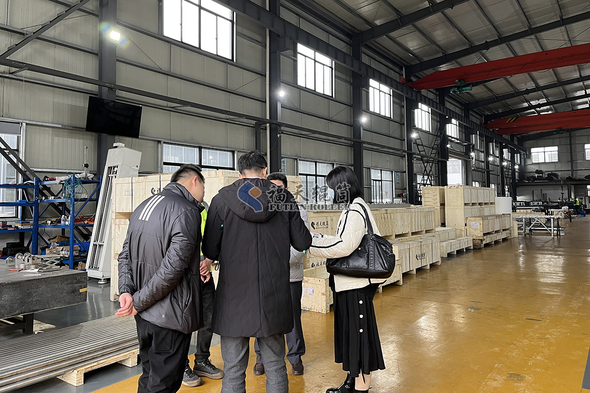 歡迎合作伙伴到訪福天輥筒1.jpg