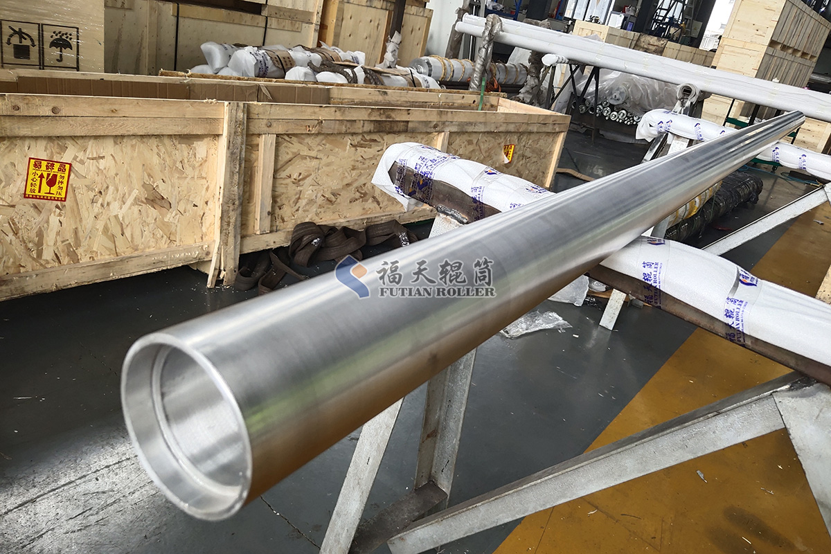 福天輥筒集裝箱出口美國2.jpg